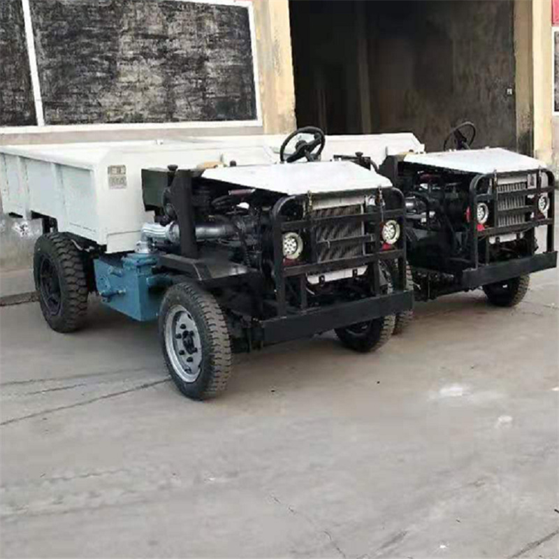 無(wú)軌膠輪車