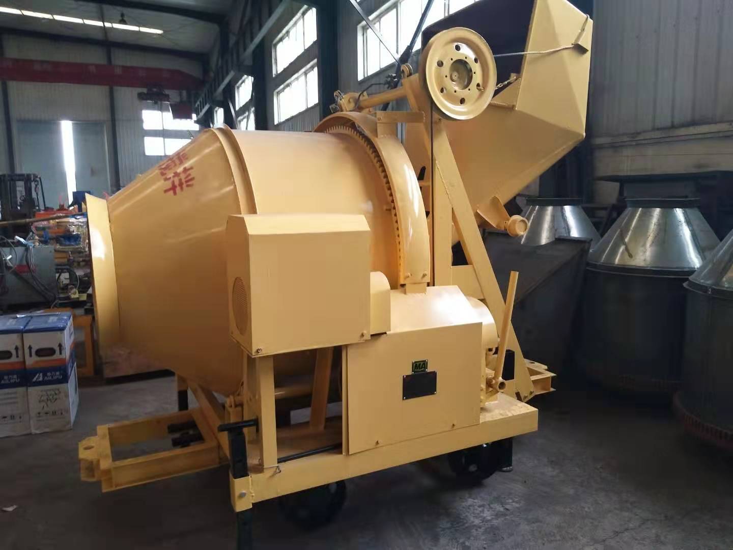 供應煤礦用混凝土攪拌機型號齊全、廠家直銷MJZC-300型混凝土攪拌機