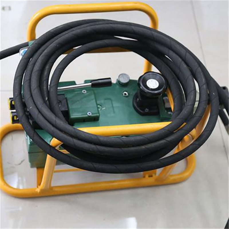 生產(chǎn)MQ系列氣動(dòng)錨索張拉機(jī)具、錨索張拉機(jī)具供應(yīng)廠家